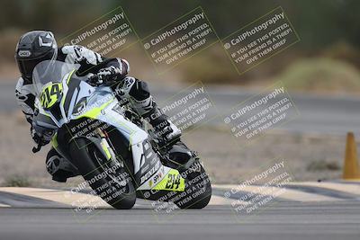 media/Sep-21-2025-Race Pace (Sun) [[98bf33ef95]]/Verified/4-Turn 3 (920am)/